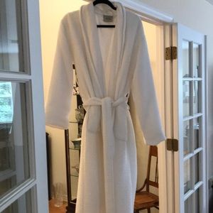 Pottery Barn white waffle Terry cloth robe